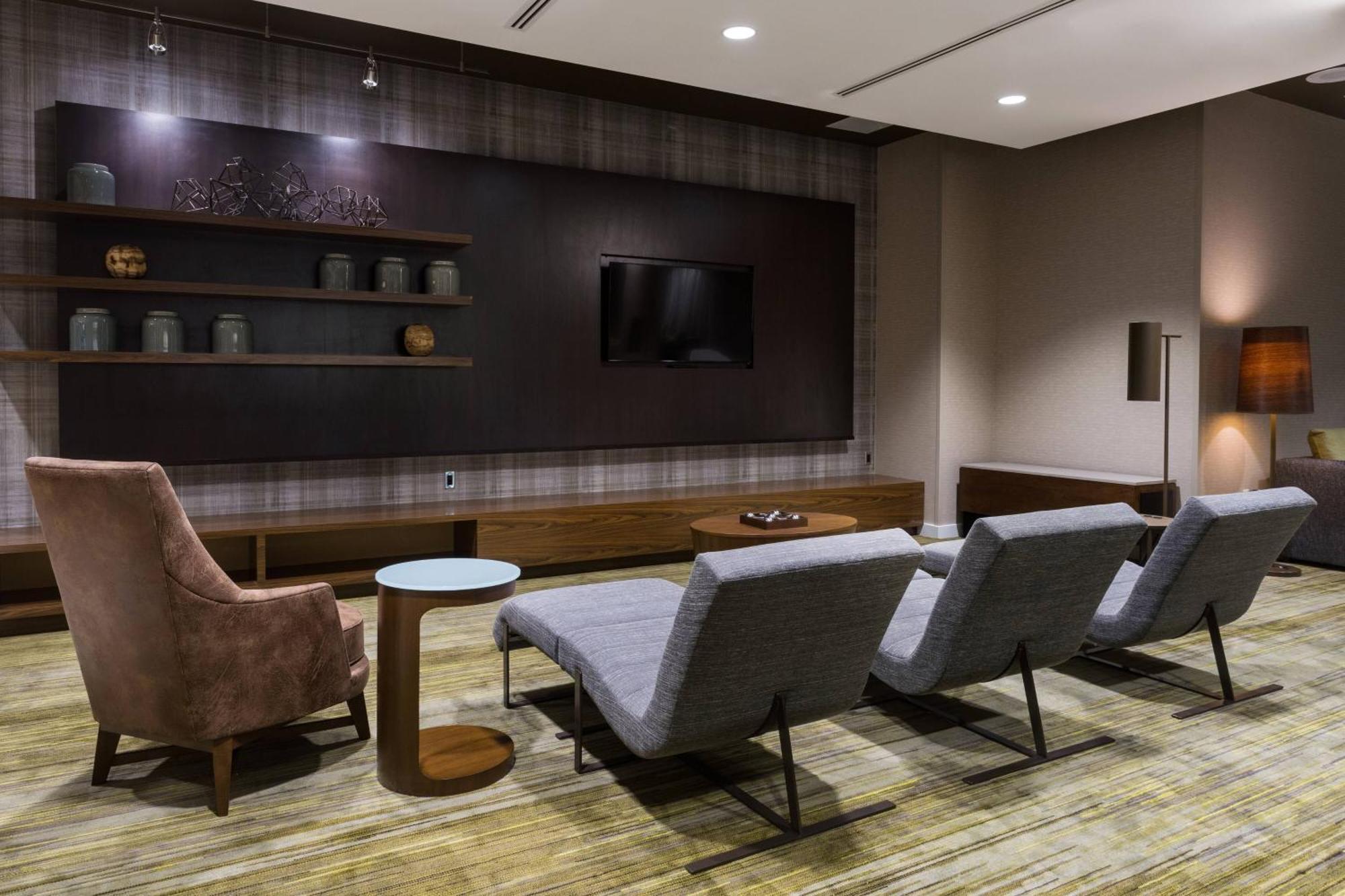 Hotel Courtyard By Marriott