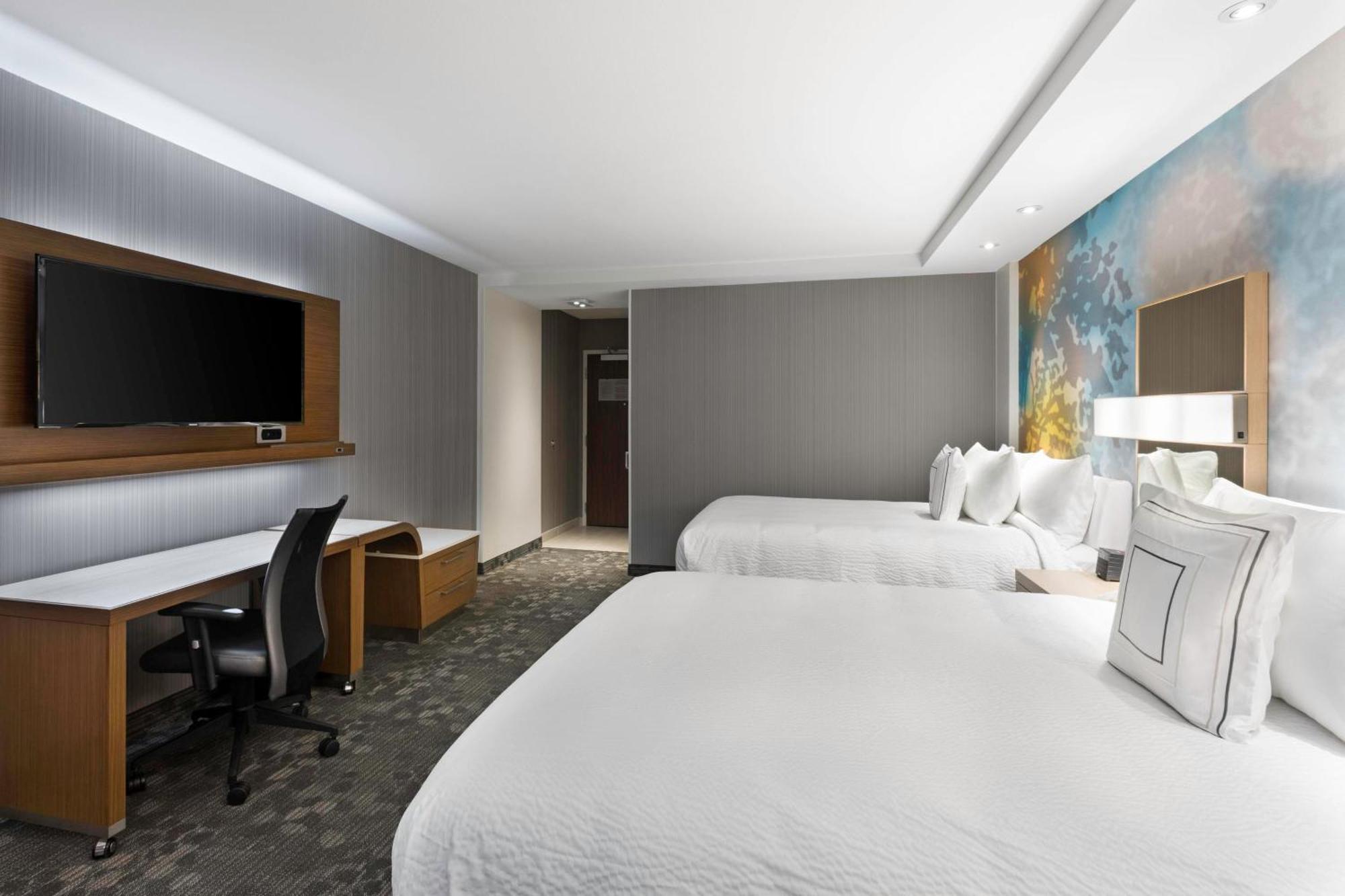 Hotel Courtyard By Marriott 3*