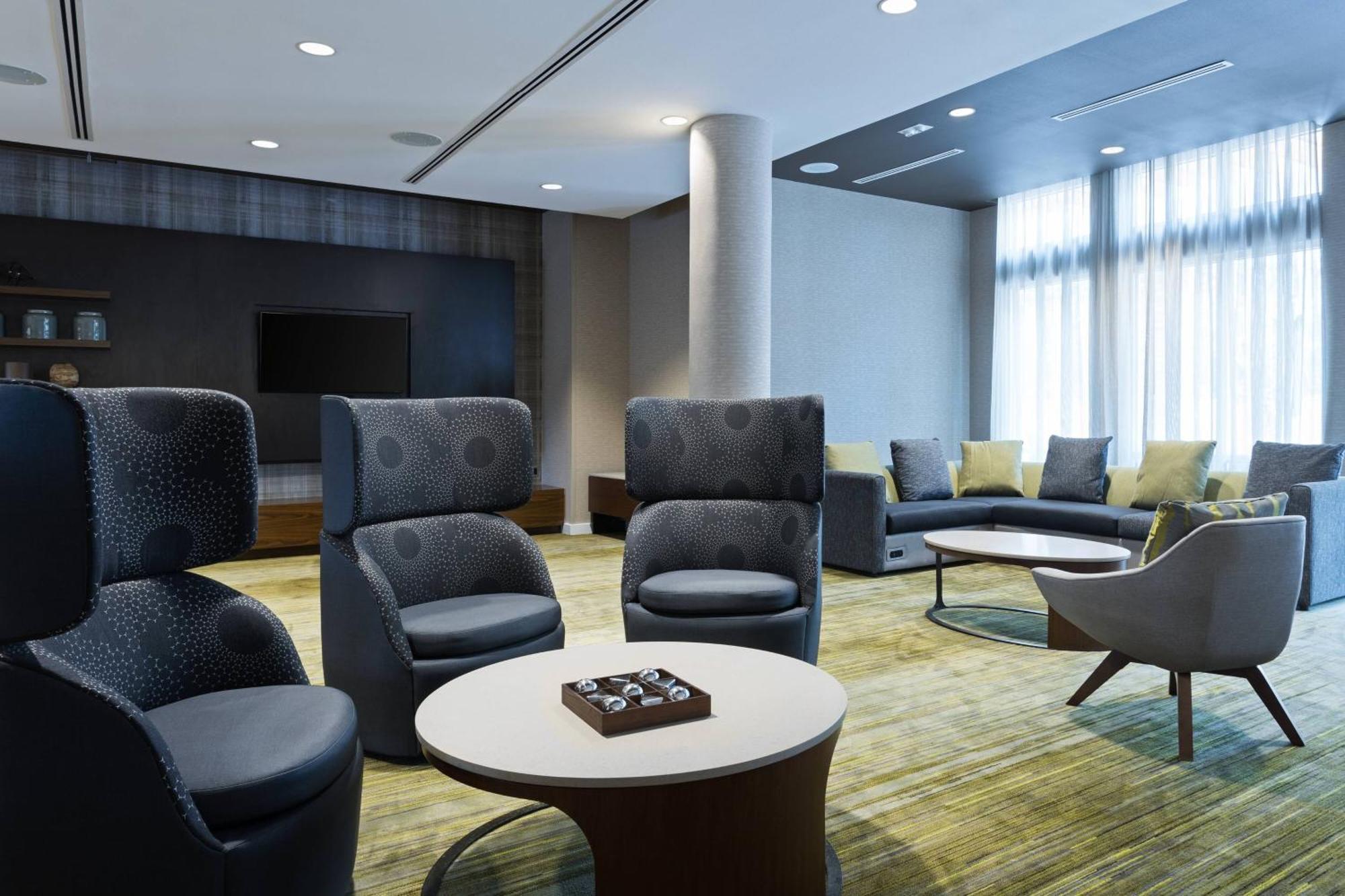 Courtyard By Marriott 3*